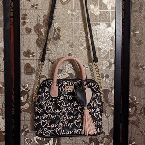 Betsey Johnson Crossbody purse